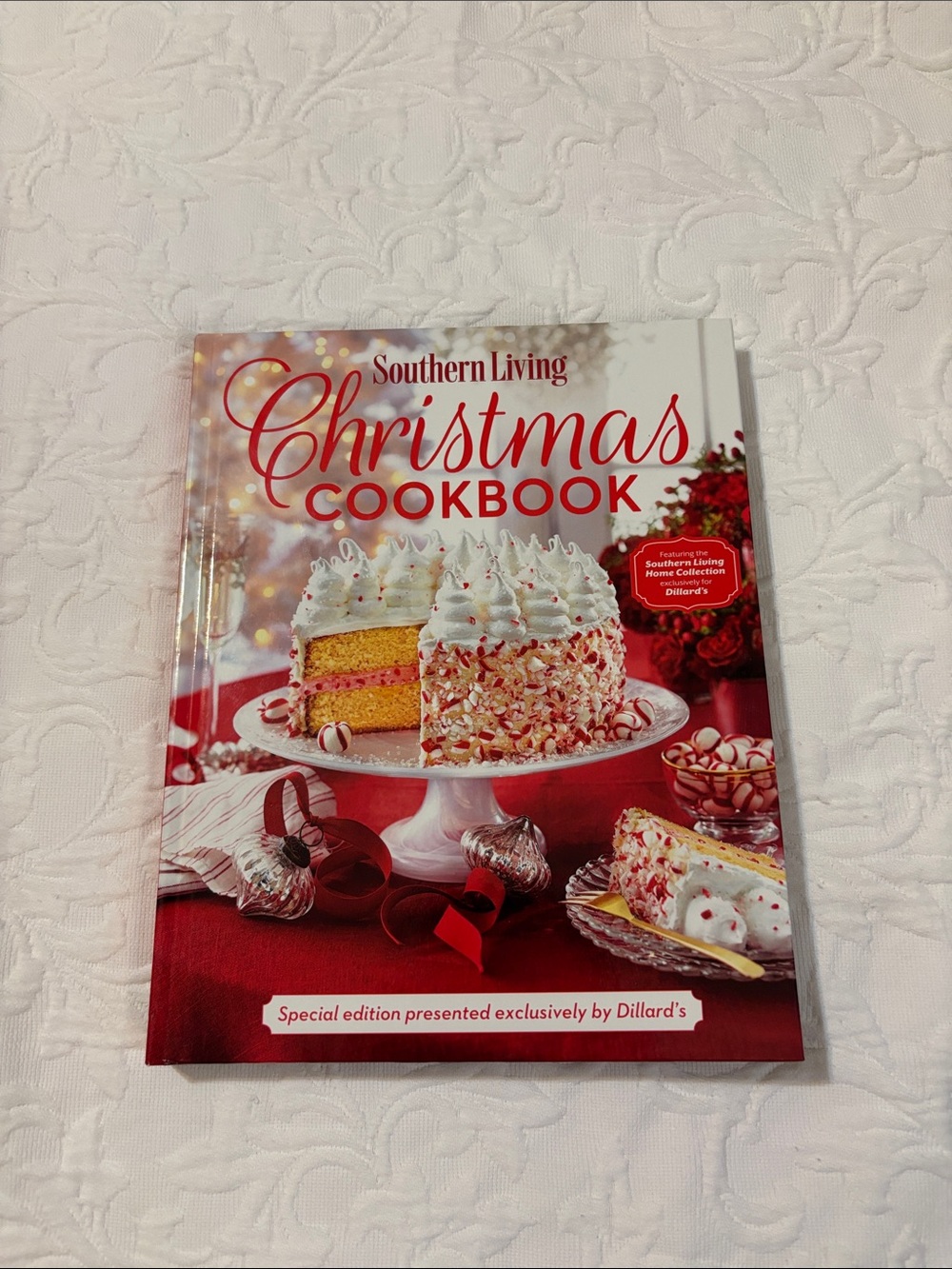 Southern Living Christmas‎ Cookbook - Red & White Holiday Cover with Cake Photo